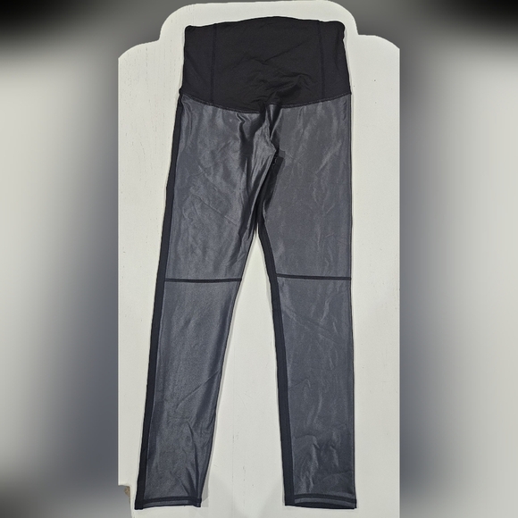 Ingrid and Isabel Faux Leather Maternity Leggings Black Comfy Pregnancy. Medium - Picture 2 of 6